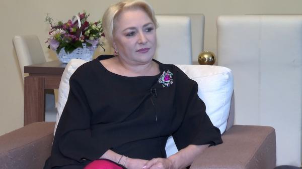 Ironii la adresa Vioricăi Dăncilă, după numirea drept consultant la BNR