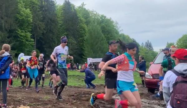 Maratonul "Scaunul Domnului" a adunat aproape 600 de concurenţi la linia de start, în Mureş