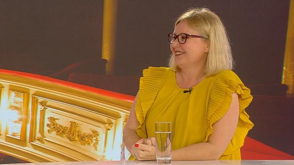 Tania Popa regizează prima piesă de teatru. "Ghici cine te suna?!", o piesă care te va face să râzi în hohote