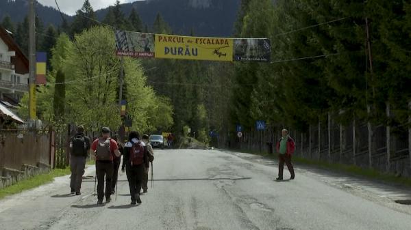 Redeschiderea drumului ce traversează Parcul Naţional Ceahlău, motiv de bucurie pentru iubitorii de peisaje spectaculoase