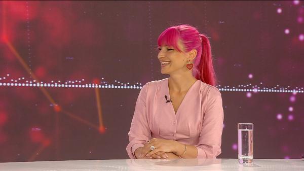 Cum a cucerit Bianca Linta America. Tânăra din Reşiţa este curtată de marile case de discuri