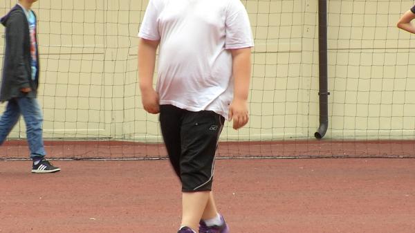 Fenomen îngrijorător: Riscul de obezitate a crescut în pandemie. Nici copiii nu au fost feriți
