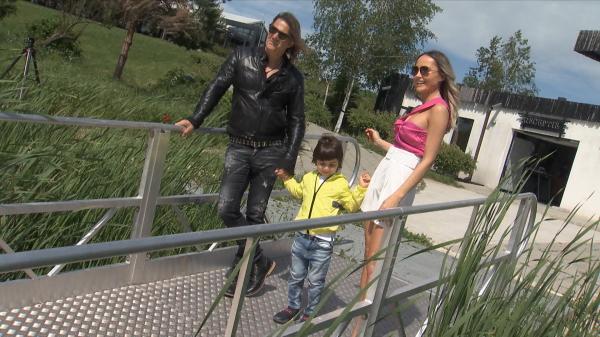 Octavia Geamănu, şedinţă foto de familie: ''Când eram însărcinată mi-am dorit o clonă a lui Marian și Dumnezeu mă iubește''