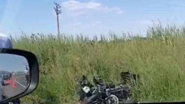 Motociclist în stare gravă în urma unui accident produs pe o şosea din judeţul Tulcea. A intervenit un elicopter SMURD