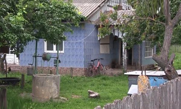 Detalii în cazul băiatului de 14 ani găsit spânzurat de un cireș, la Vaslui. Cum îl descrie o învățătoare de la școala în care învăța