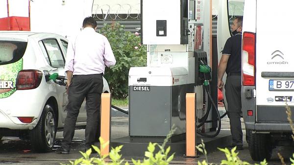 Ridicarea restricţiilor anti-Covid, fenomenul care aduce o scumpire a carburanţilor