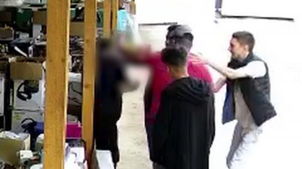 Angajați din Teleorman bătuți de membrii Clanului Marmureaua, al lui Sandu Felinar: "M-au lovit în cap de m-au zăpăcit, mă doare și acum"