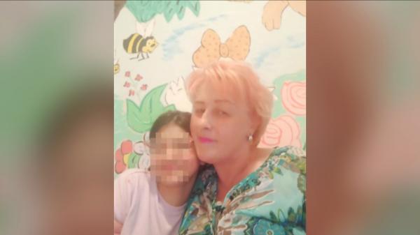 Fetiță din Suceava, umiliă și înfometată de părinți. Îngroziți de țipetele micuței, vecinii au sesizat autoritățile