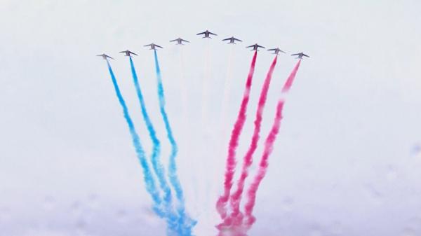 Ziua Franţei, cu norme stricte anti-Covid, romantism şi incidente