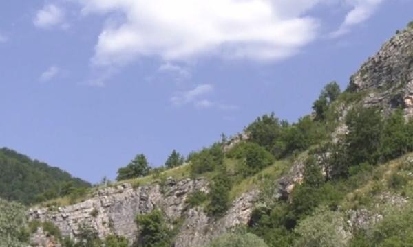 Muntele, soluţia perfectă în lupta cu zilele caniculare. Ce activităţi putem desfăşura în zonele răcoroase