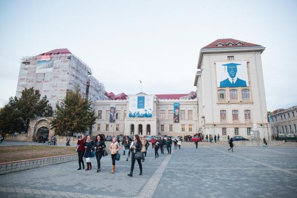Concurență mare între francezi la Universitatea de Medicină și Farmacie din Iași. Patru studenți se bat pe fiecare loc