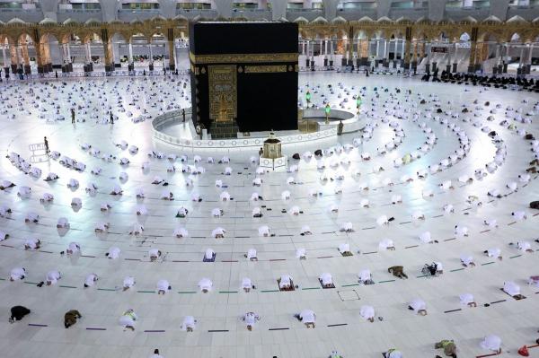 Zeci de mii de mulsulmani, la marele pelerinaj de la Mecca. Toţi sunt vaccinaţi sau imunizaţi de trecerea prin boală