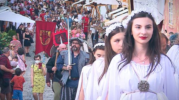 Vlad Țepeș, domnițe și cavaleri la Festivalul medieval de la Sighișoara. Sunt așteptați peste 7.000 de vizitatori
