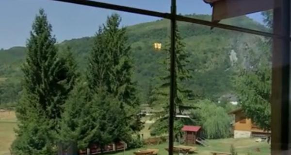 Cheile Olteţului, oaza de răcoare din județul Gorj. Turiștii se bucură de aer curat, mâncare la ceaun și drumeții prin pădure