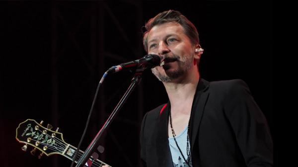 La poveşti cu solistul trupei The Mono Jacks: Împlinim 13 ani pe scenă