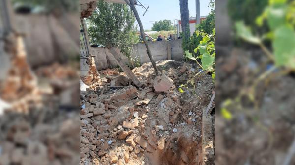 Prinşi sub dărâmăturile casei pe care voiau s-o consolideze: un bărbat a ajuns la spital, altul a murit, în Dolj