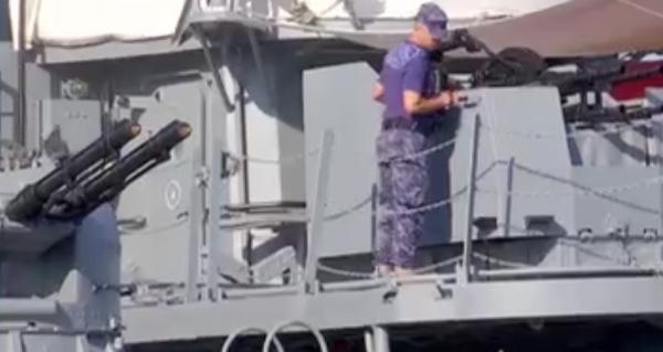 Ultimele pregătiri pentru Ziua Marinei. Turiştii se pot apropia de tehnica militară doar dacă sunt vaccinaţi sau fac dovada că au trecut prin boală