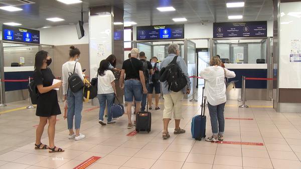 Reguli noi pentru călătorie în Europa: Certificatul verde devine o necesitate în mai multe ţări