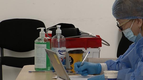 "Alba-neagra" cu loteria pentru vaccinaţi. Nu se ştie când vor fi organizate, câte premii vor fi, iar pentru tichetele de masă nu sunt bani