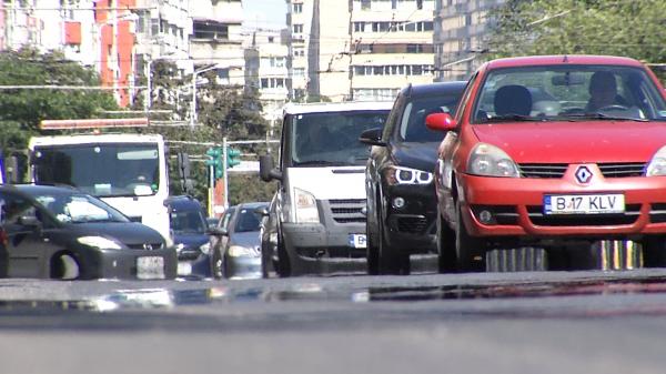 Asigurator RCA, restanţă de 148 de milioane de euro. Şofer: "În caz de faliment, pe mine mă dă la o parte şi mă scuipă fără niciun fel de problemă"
