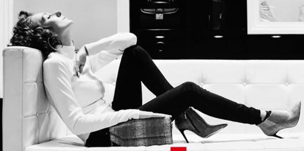 Gabriela Atanasaov și-a făcut debutul și în muzică. Piesele sunt inspirate de familia artistei