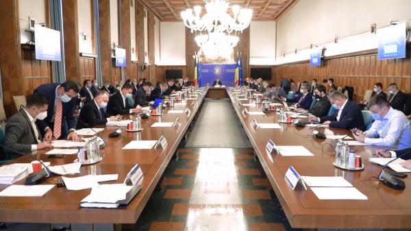 Culisele unui scandal politic: Câte voturi sunt necesare pentru ca moţiunea să treacă