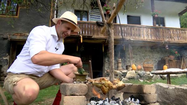 Povestea gorjeanului stabilit de 10 ani în Austria: Este bucătar şi îmbină cultura românească cu cea austriacă