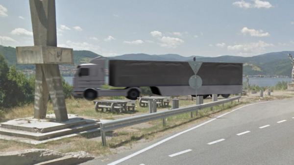 ANIMAȚIE GRAFICĂ. Cum a scăpat ca prin minune un șofer de TIR, în Orșova, după ce a ajuns cu mastodontul deasupra unei prăpastii