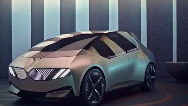 Prima maşină 100% reciclabilă, lansată oficial la salonul auto de la Munchen