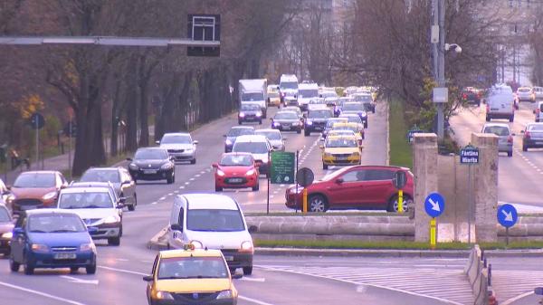 Cea mai mare companie de asigurări de pe piaţa RCA, la un pas de faliment. Compania deţine poliţele a peste 3 milioane de români