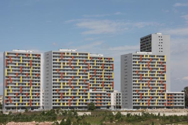 Cresc preţurile locuinţelor în marile oraşe din România. Capitala, pe primul loc la majorări. Unde se mai găsesc, totuşi, ieftiniri