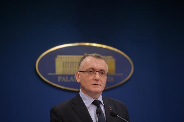 Ministrul Educației, despre festivităţile de începere a anului şcolar: Părinţii pot participa, însă în funcţie de condiţiile specifice fiecărei şcoli