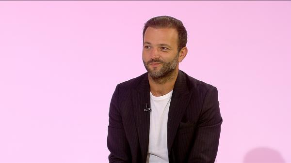 Mihai Morar, la poveşti în platoul Observator, despre vacanţa de vară petrecută alături de soţie şi cele trei fete