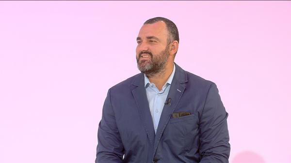 Ce trebuie să conţină pacheţelul pentru şcoală, pentru mese echilibrate? Sfaturile medicului nutriționist Cristian Mărgărit