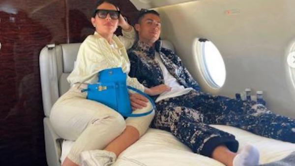 Cristiano Ronaldo, mai sărac cu 300.000 de euro. A fost înşelat de agenta sa de turism