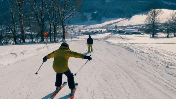 Distracţie pe pârtie, după model austriac. Accesul în telecabină sau telegondolă ar putea fi permis doar cu certificatul verde