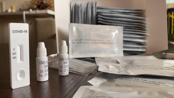 Revoltă în şcoli din cauza lipsei testelor Covid. DSP susţine că cele 13 mii de teste antigen ar trebui să fie suficiente