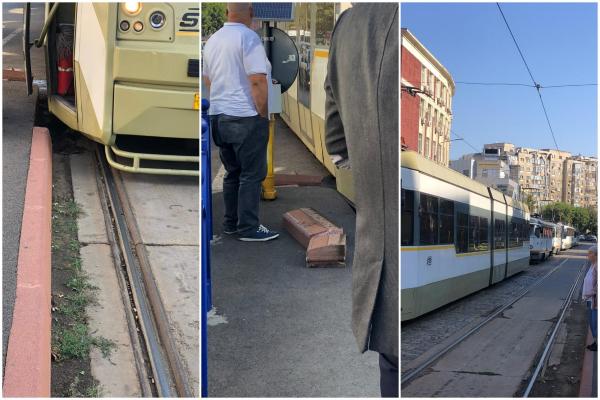 Haos în traficul din Capitală. În stația de la Gheorghe Șincai au fost scoase bordurile pentru că nu încăpeau tramvaiele liniei 1, deviate de un accident