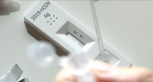 Florin Cîţu afirmă că procedura de achiziţie a testelor pentru elevi va fi urgentată: ''Încercăm să oferim toate variantele ca şcoala să meargă în continuare''