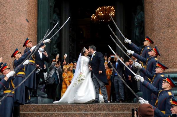 Eveniment istoric la Sankt Petersburg. Marele Duce George şi logodnica sa şi-au unit destinele în faţa a 1500 de invitaţi