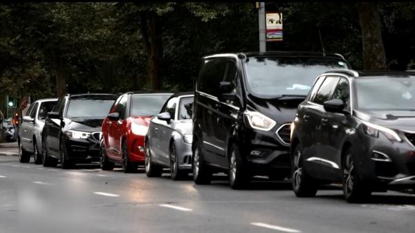 Haosul lipsei carburanţilor: Un şofer care transporta ciment a fost urmărit de zeci de oameni care credeau că transportă benzină, în UK