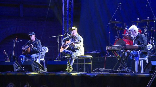Jazz, folk şi preparate tradiţionale în cadrul unui festival organizat la cetatea Medievală din Târgu Mureş