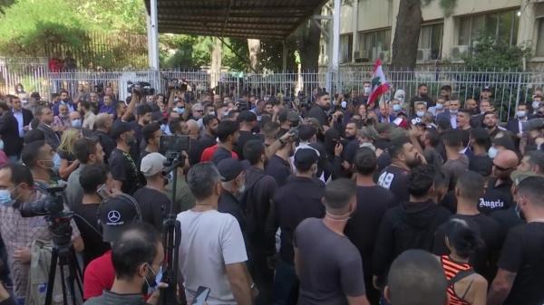 Scene de război civil în Beirut. Cel puţin 5 persoane au murit, iar alte 30 au fost rănite, în timpul unui protest Hezbollah