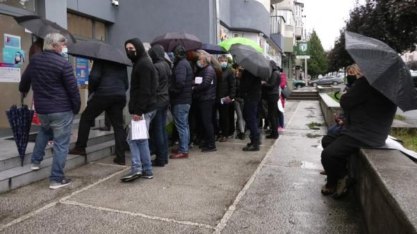 Anunţul că gazele se scumpesc de 10 ori a declanşat haosul într-o localitate: "Ăsta este un jaf"