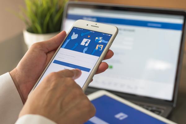 Facebook vrea să creeze un "metavers" în Europa şi are nevoie de 10.000 de ingineri IT