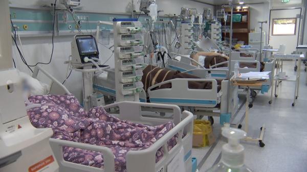 România a rămas fără medicamentul care face diferenţa între viaţă şi moarte în cazul pacienţilor COVID. Disperaţi, oamenii caută soluţii pe internet