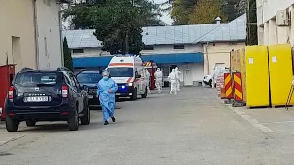 Patru bolnavi au murit la Spitalul Târgu Cărbunești. Unitatea a rămas fără oxigen mai multe ore, nu a fost defecțiune