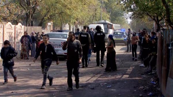 Mascaţii au intrat peste localnicii din Sinteşti, care au otravit din nou Capitala. Aerul a ajuns să fie la fel de toxic ca în Beijing