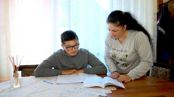 Elevii vor susţine mai puţine teze la final de semestru. Sorin Cîmpeanu a explicat cum se va calcula media