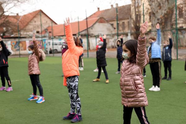 Ministrul Educației anunță controale în școli, după ce rata de vaccinare s-a modificat peste noapte | Se pregătește testarea în masă a elevilor